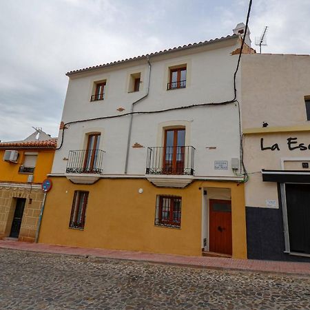 Apartamentos Turisticos Abrilymarzo Caceres Exterior photo